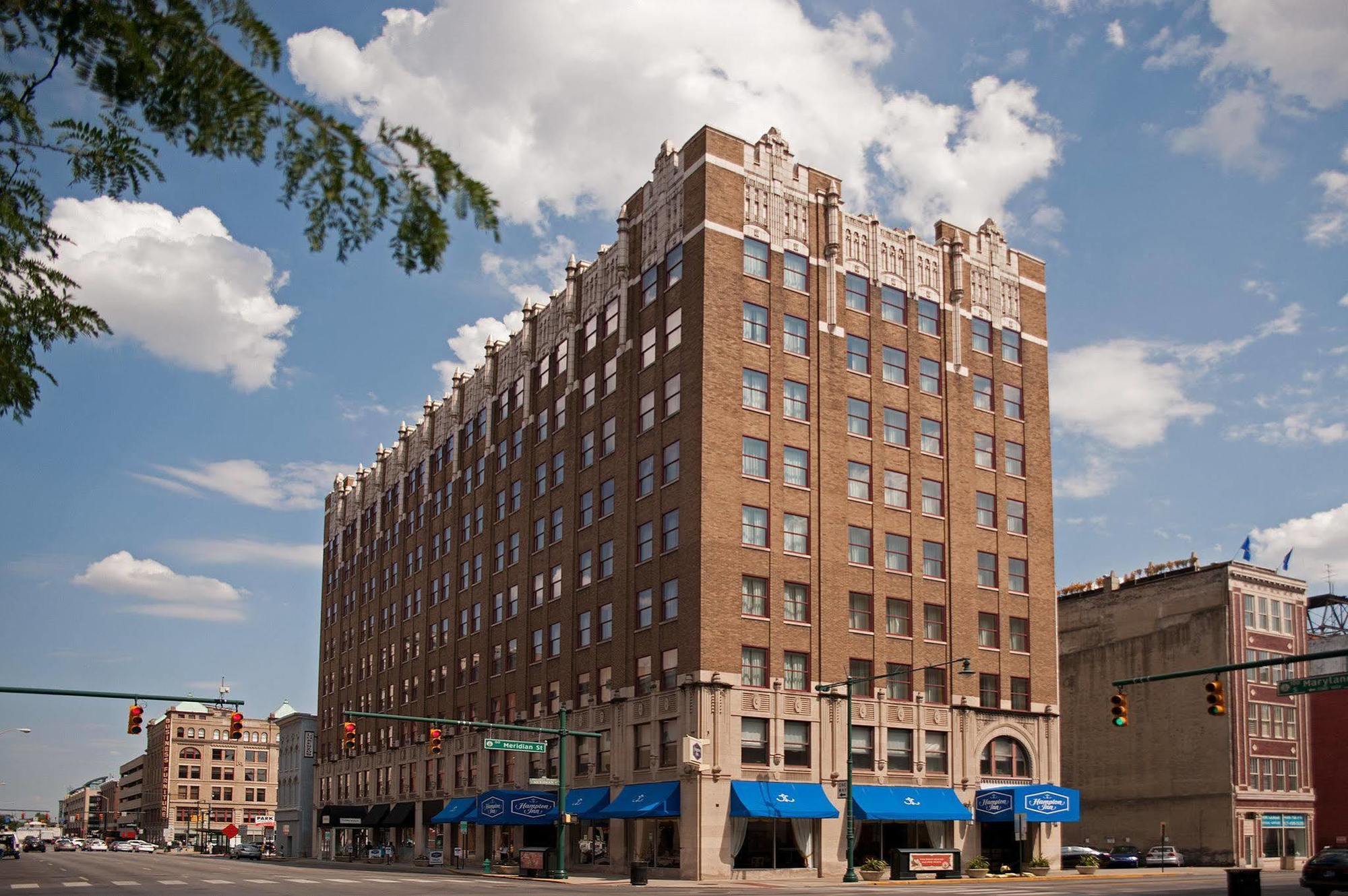 Hotel Marriott East 3*